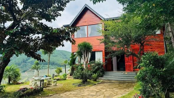Three-Bedroom Wooden Villa for Rent in Me Linh