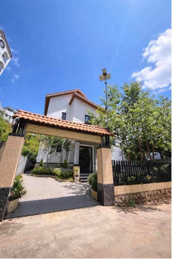 Six-Bedroom Villa in Van Thanh, Ward 5