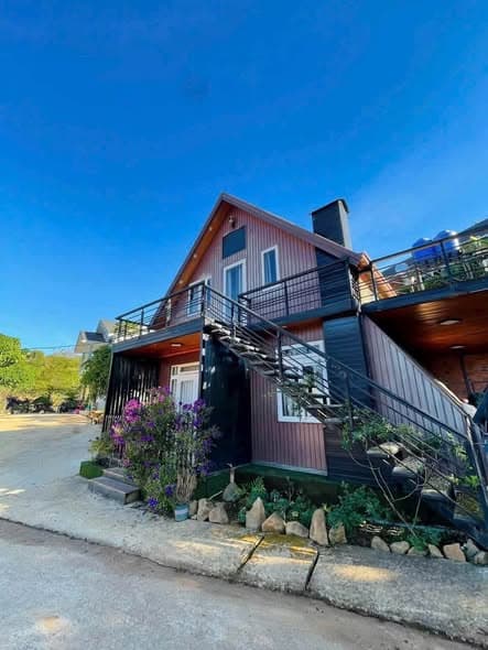Wooden Villa with Pine Hill View in Xuan Truong