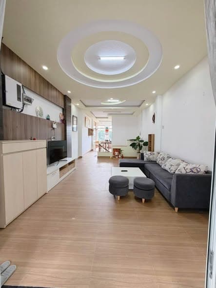 Four-Bedroom Pine Forest View House in Ward 3, Da Lat