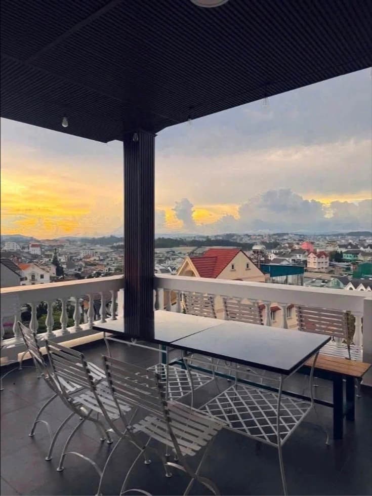 View Chill Studio on Nguyen Dinh Chieu